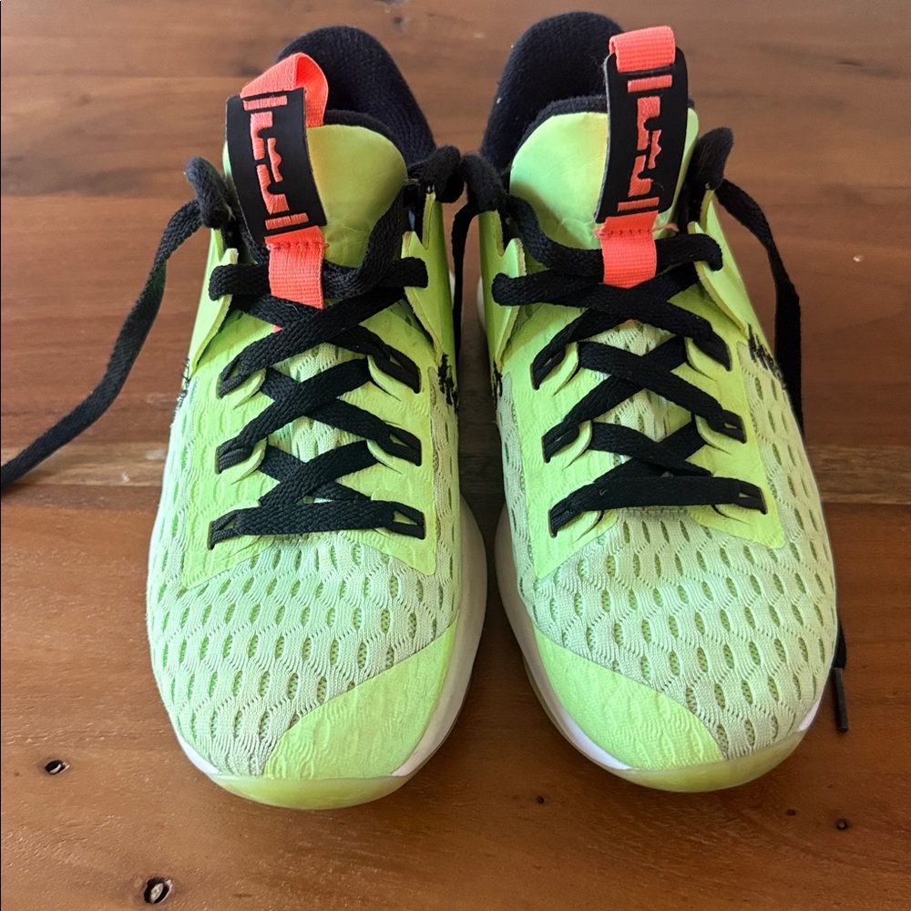 Nike LeBron Witness 5 Lime Glow/Blk/Mango